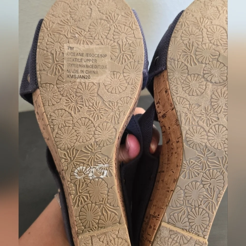 Espirit Oceane Navy Wedge Sandals Size 7